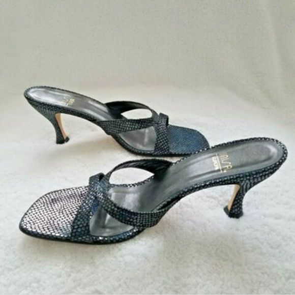 Unisa Mules Navy Midnight Blue Strappy 9.5 AA NWOB - Picture 1 of 8